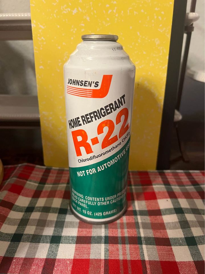 One 15oz R-22 refrigerant Freon can for Home Ac systems