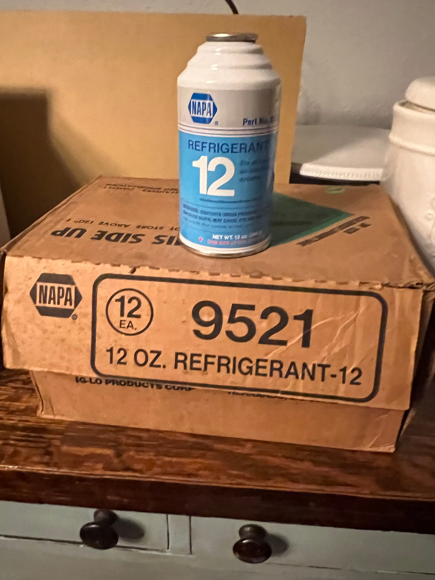 1 case Napa Nos genuine Usa made R-12 Refrigerant 12oz. 12 Can's per case