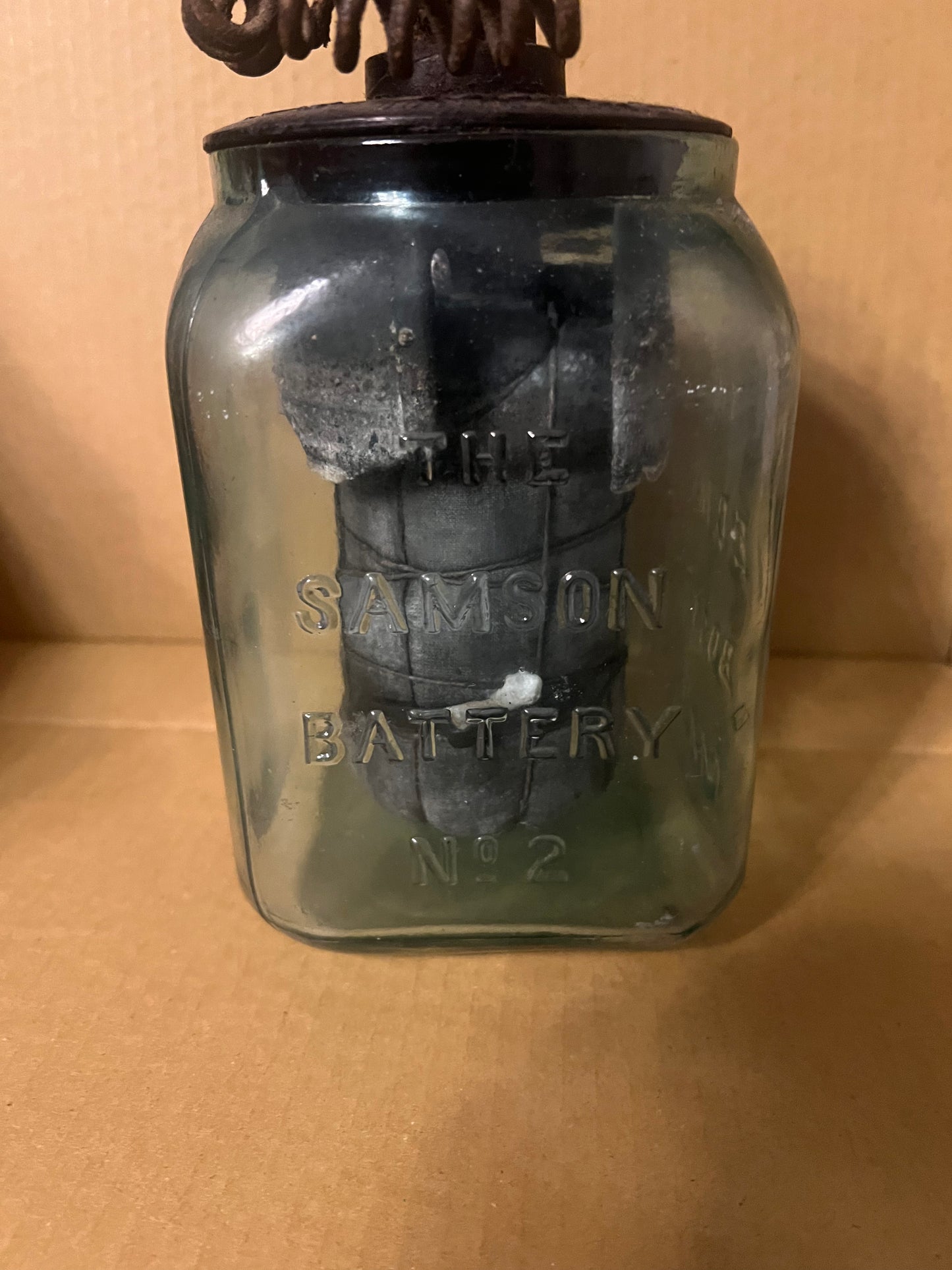 The SAMSON  GLASS JAR BATTERY No2